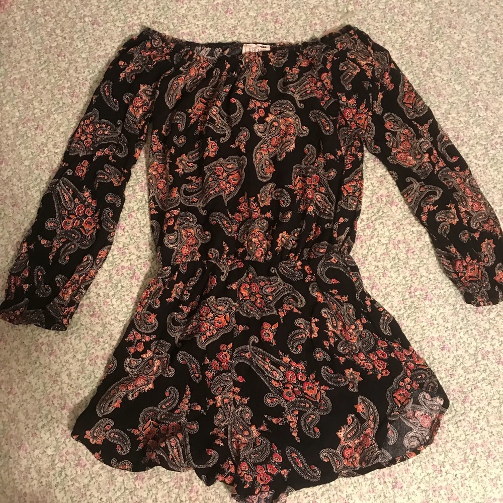 Off shoulder romper